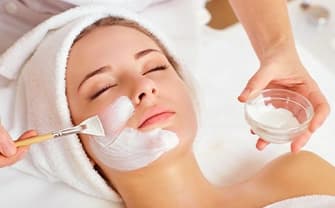Facials & Clean-Up